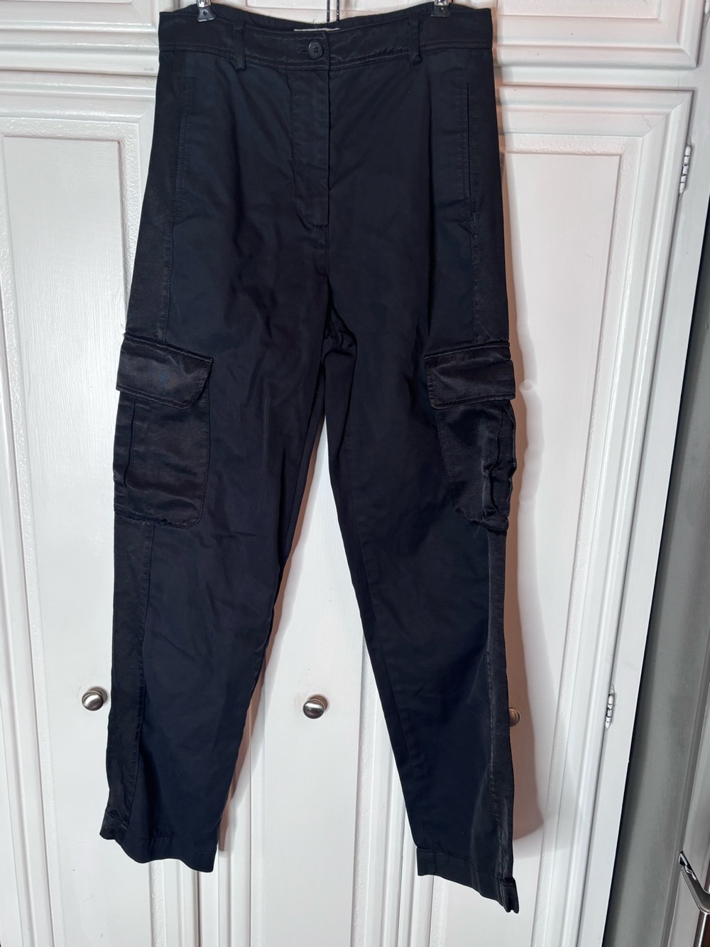 & Other Stories Black Satin Trim Cargo Pants Women’s Size 6